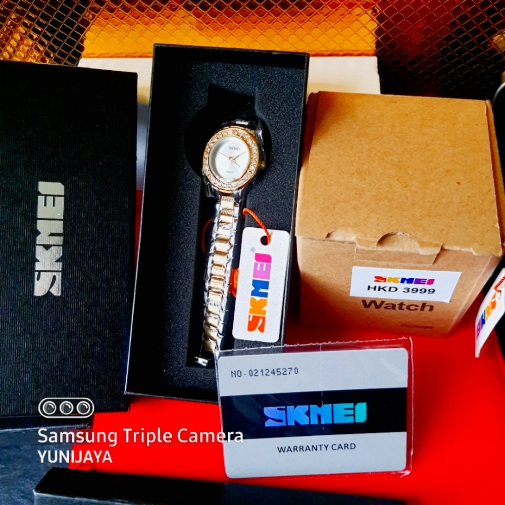 Women luxury top brand SKMEI watch